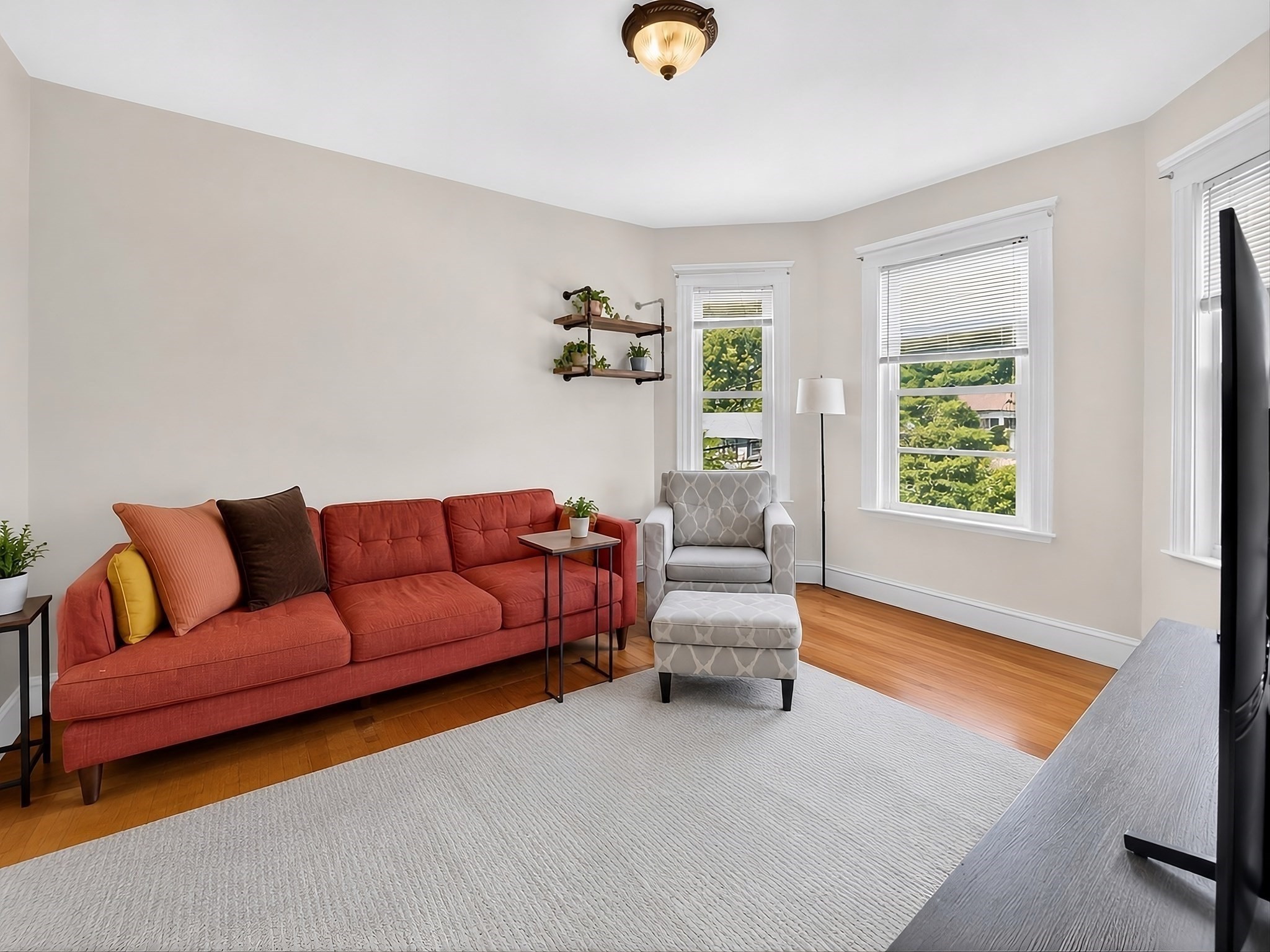 30 Clarendon Ave Property Photo 8