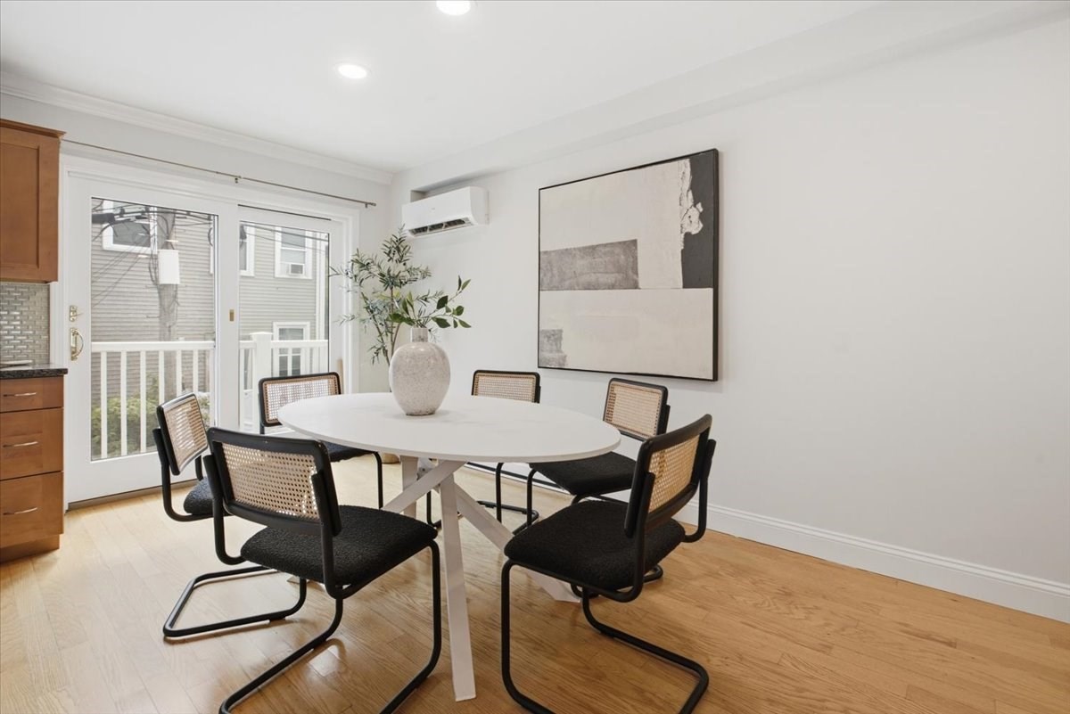 75 Bolton St # 75 Property Photo 6