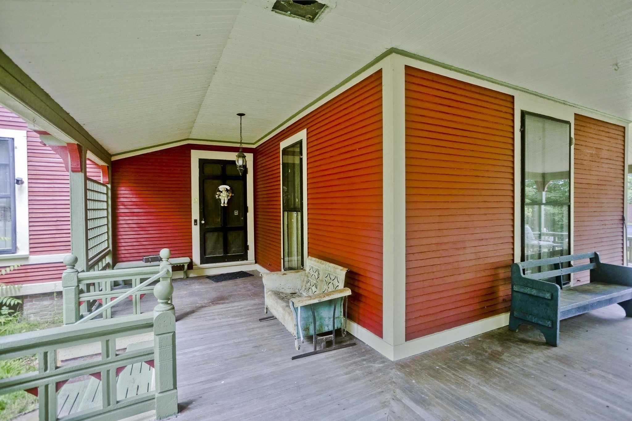 2 Crescent Hl Property Photo 3