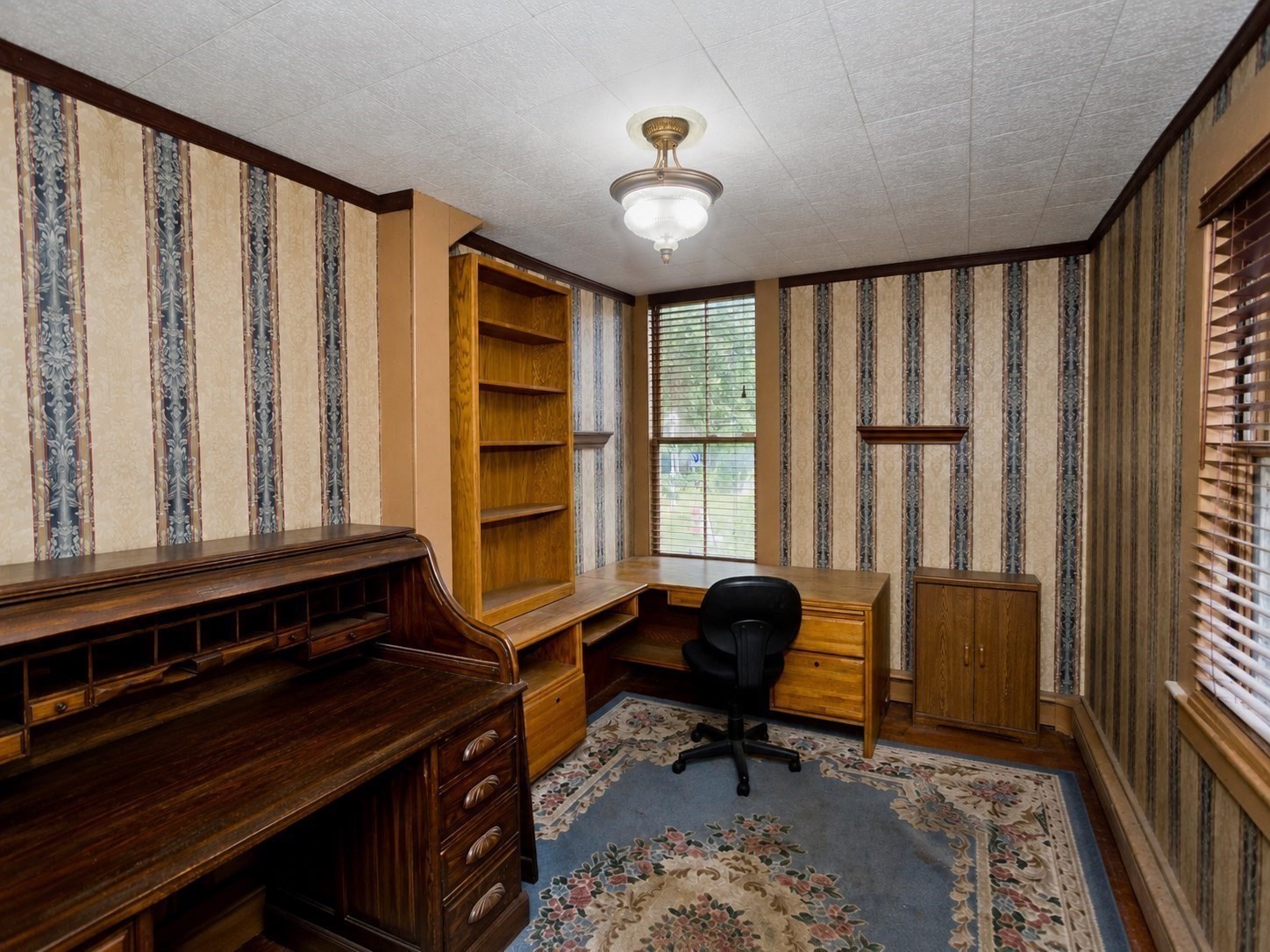 2 Crescent Hl Property Photo 11