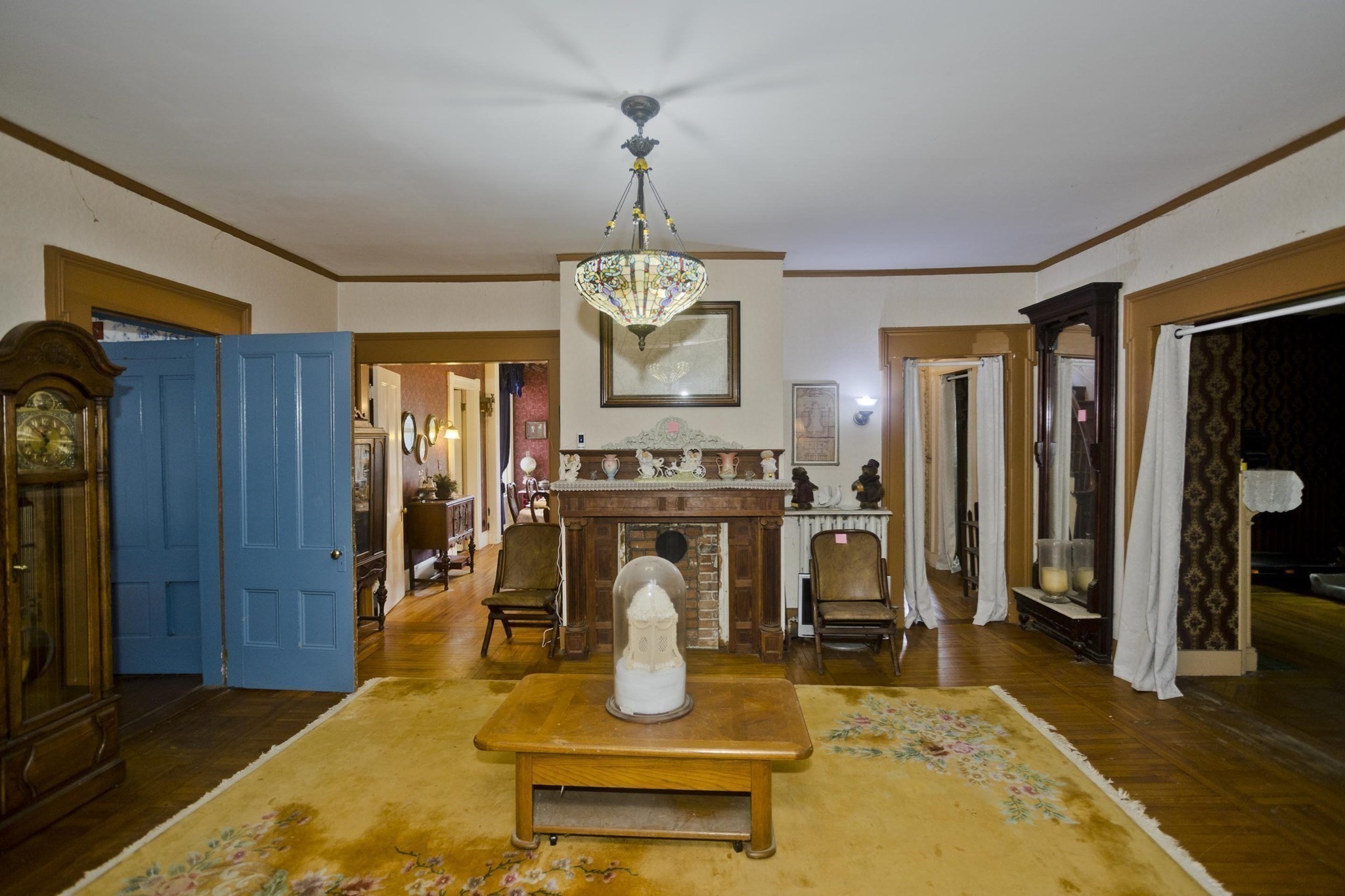 2 Crescent Hl Property Photo 16
