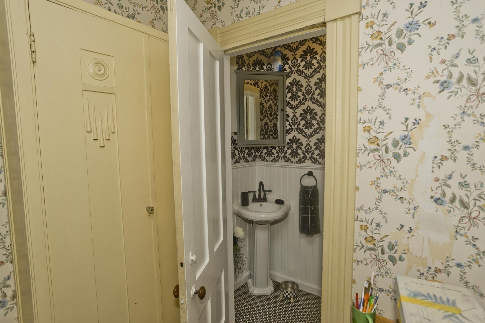 2 Crescent Hl Property Photo 32