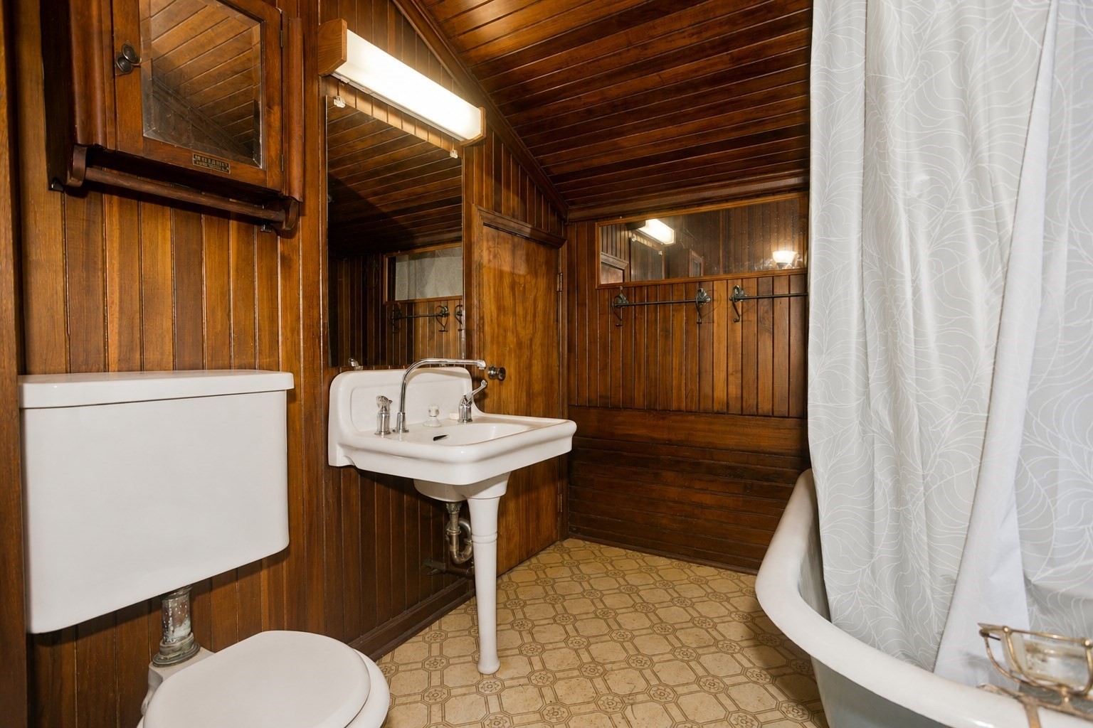 2 Crescent Hl Property Photo 35