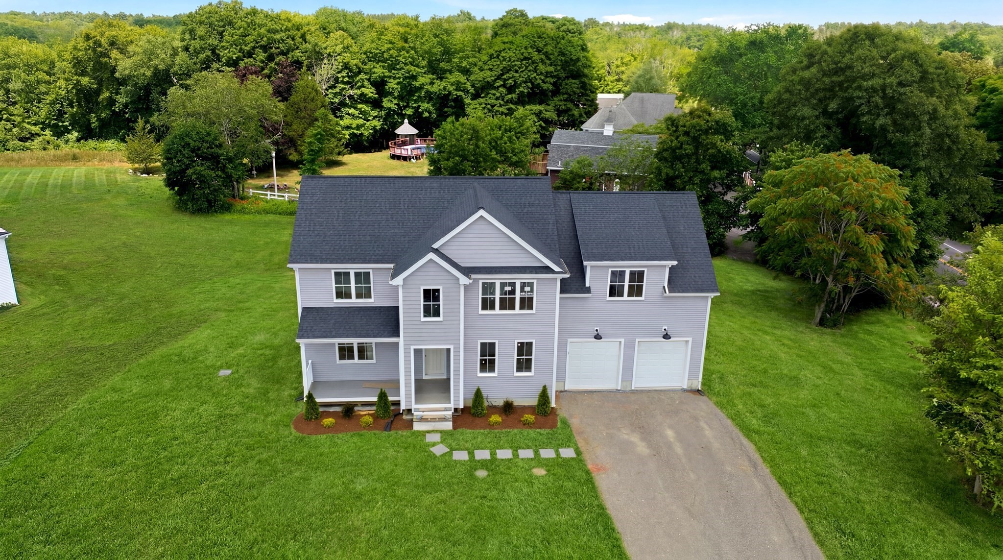 2 Jeffrey Drive Property Photo 2