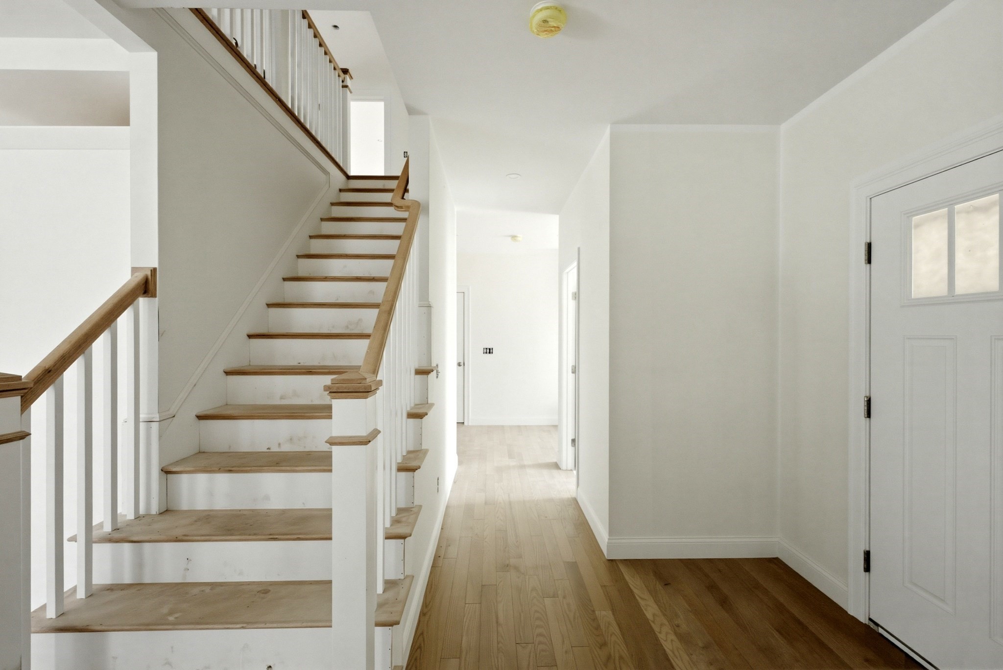 2 Jeffrey Drive Property Photo 5