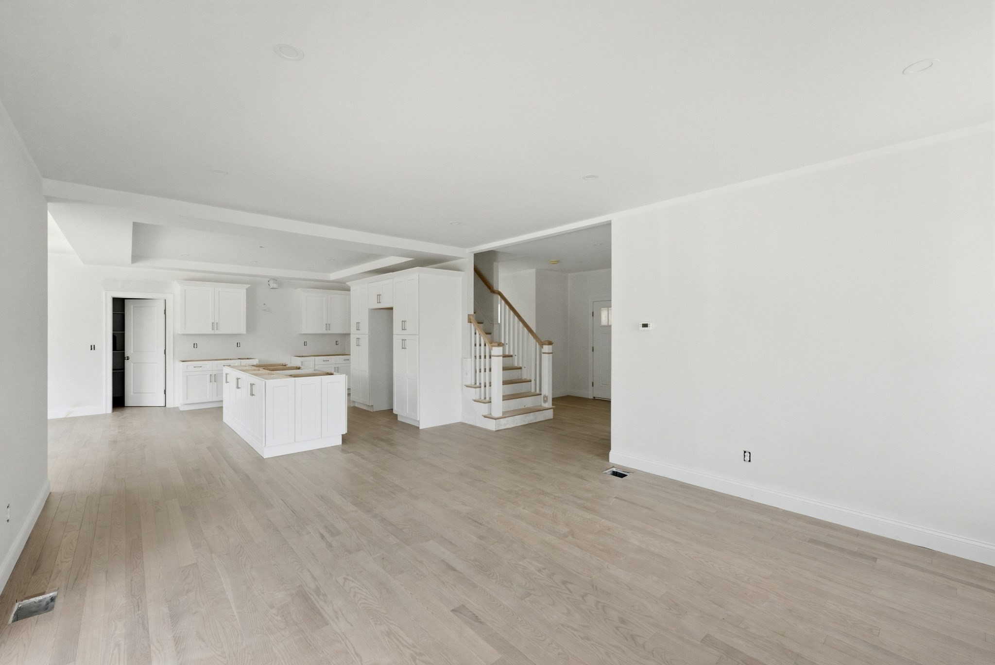 2 Jeffrey Drive Property Photo 8