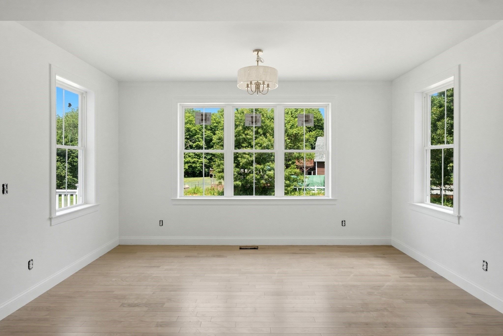 2 Jeffrey Drive Property Photo 16