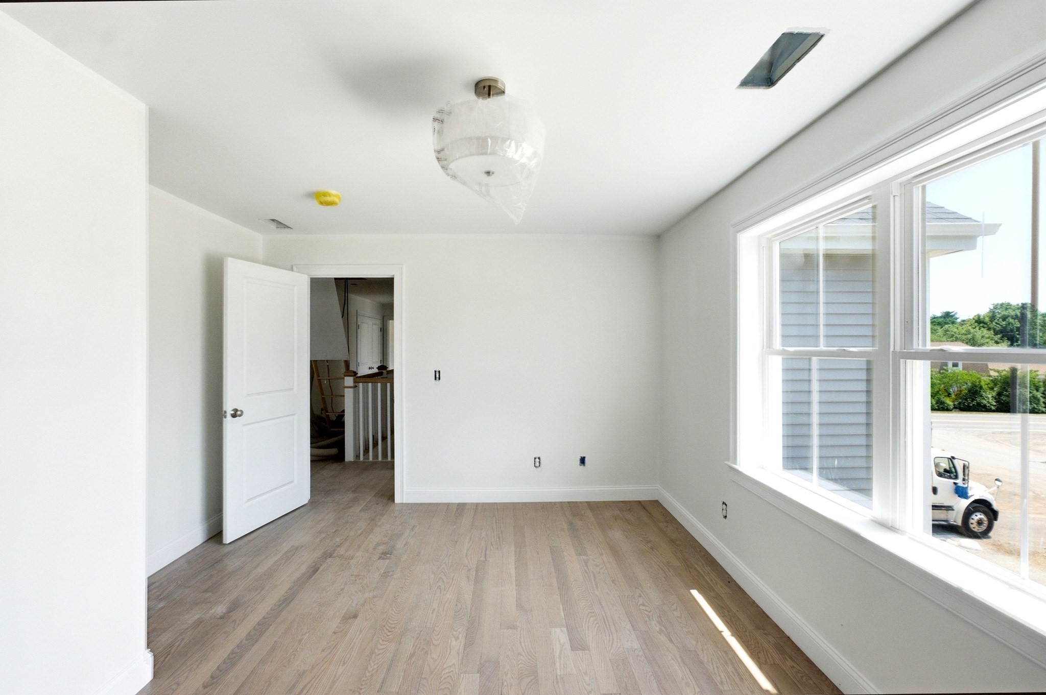 2 Jeffrey Drive Property Photo 23