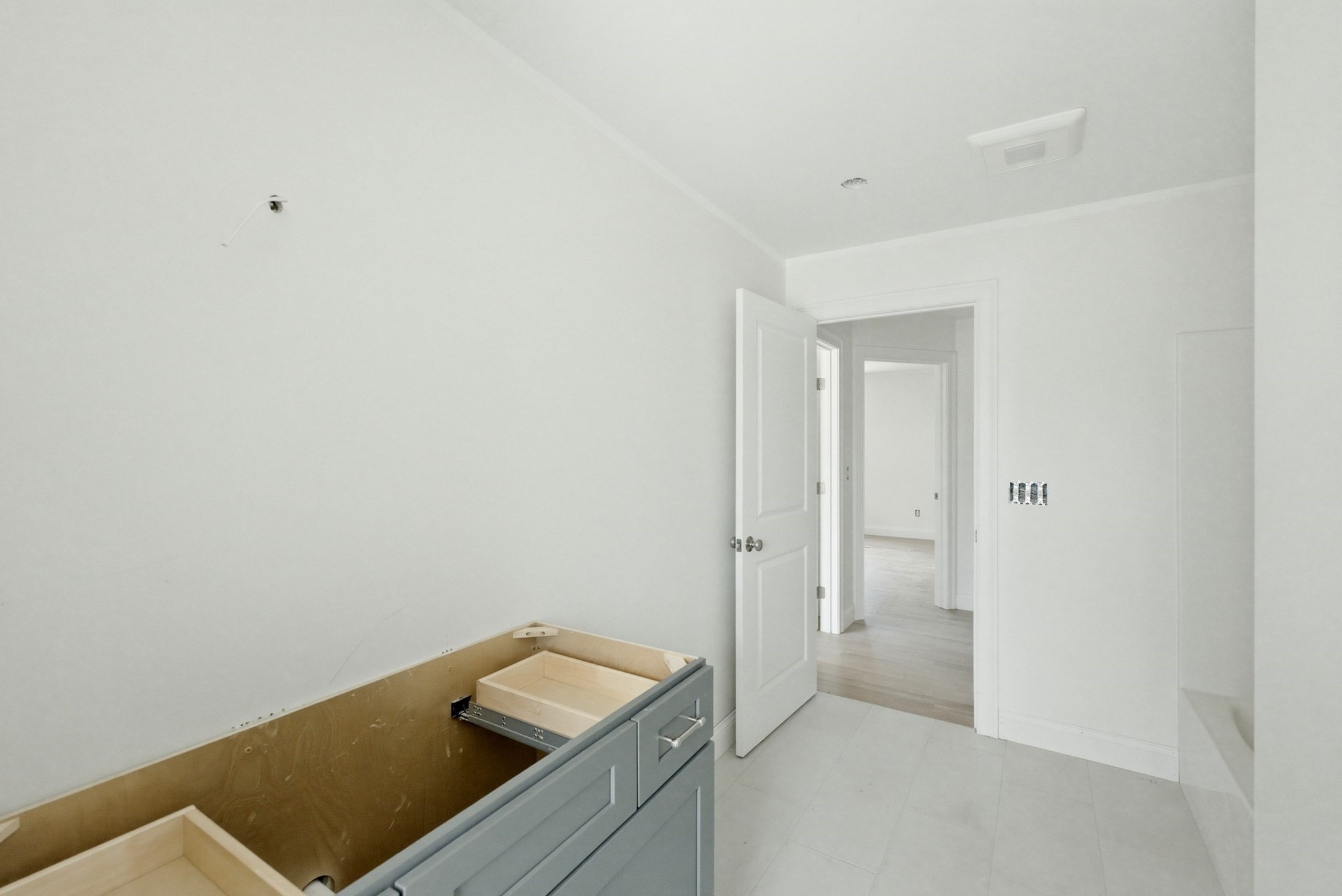 2 Jeffrey Drive Property Photo 29