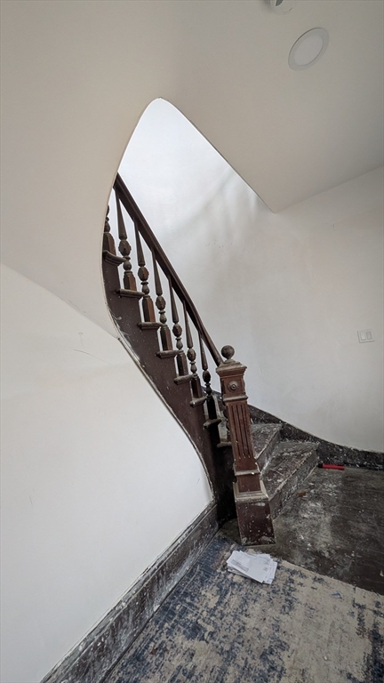 155 Purchase St Property Photo 6