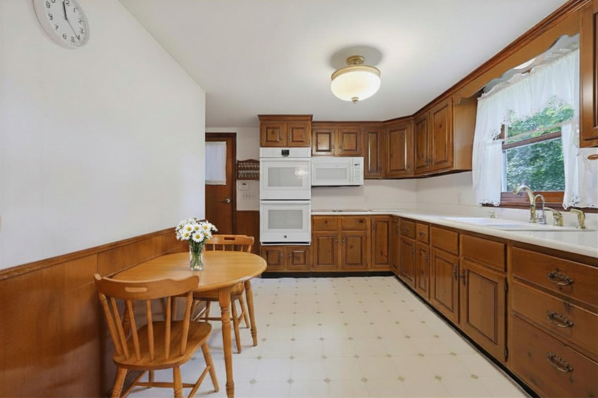 11 Preston St Property Photo 11