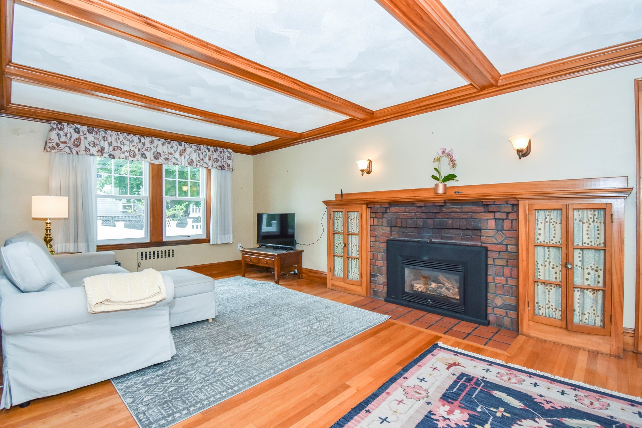 36 Whittier Rd Property Photo 2