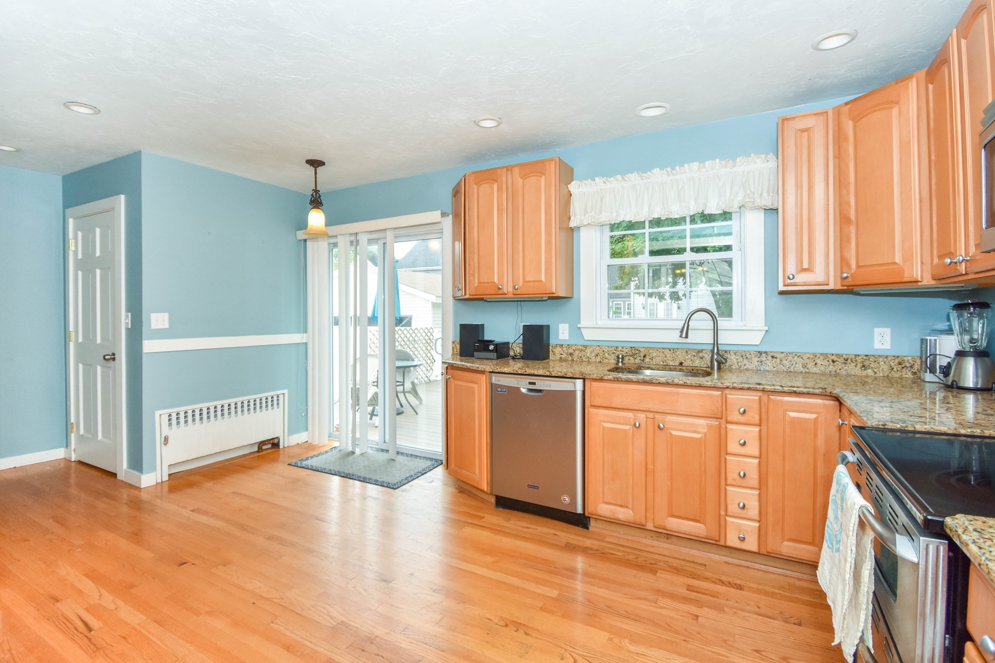 36 Whittier Rd Property Photo 12