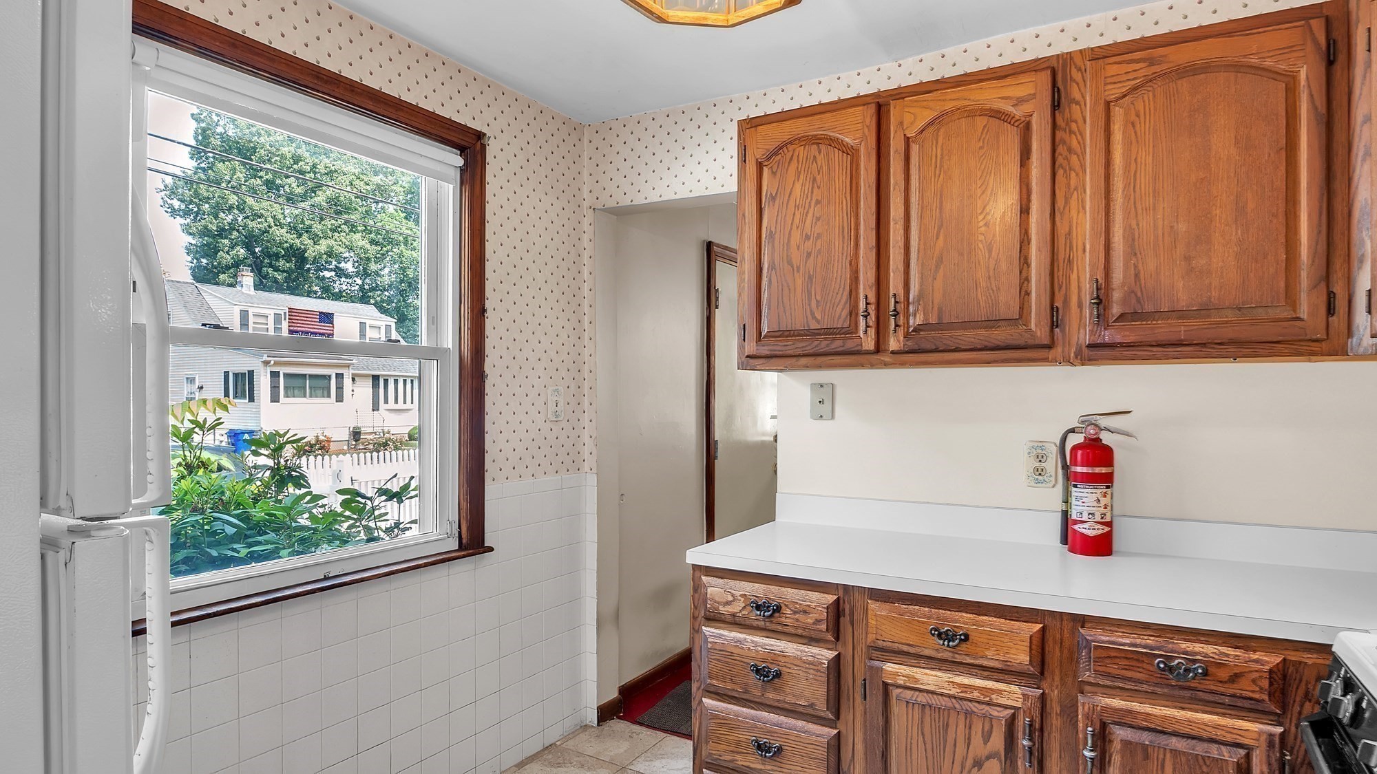 62 Colorado Street Property Photo 4