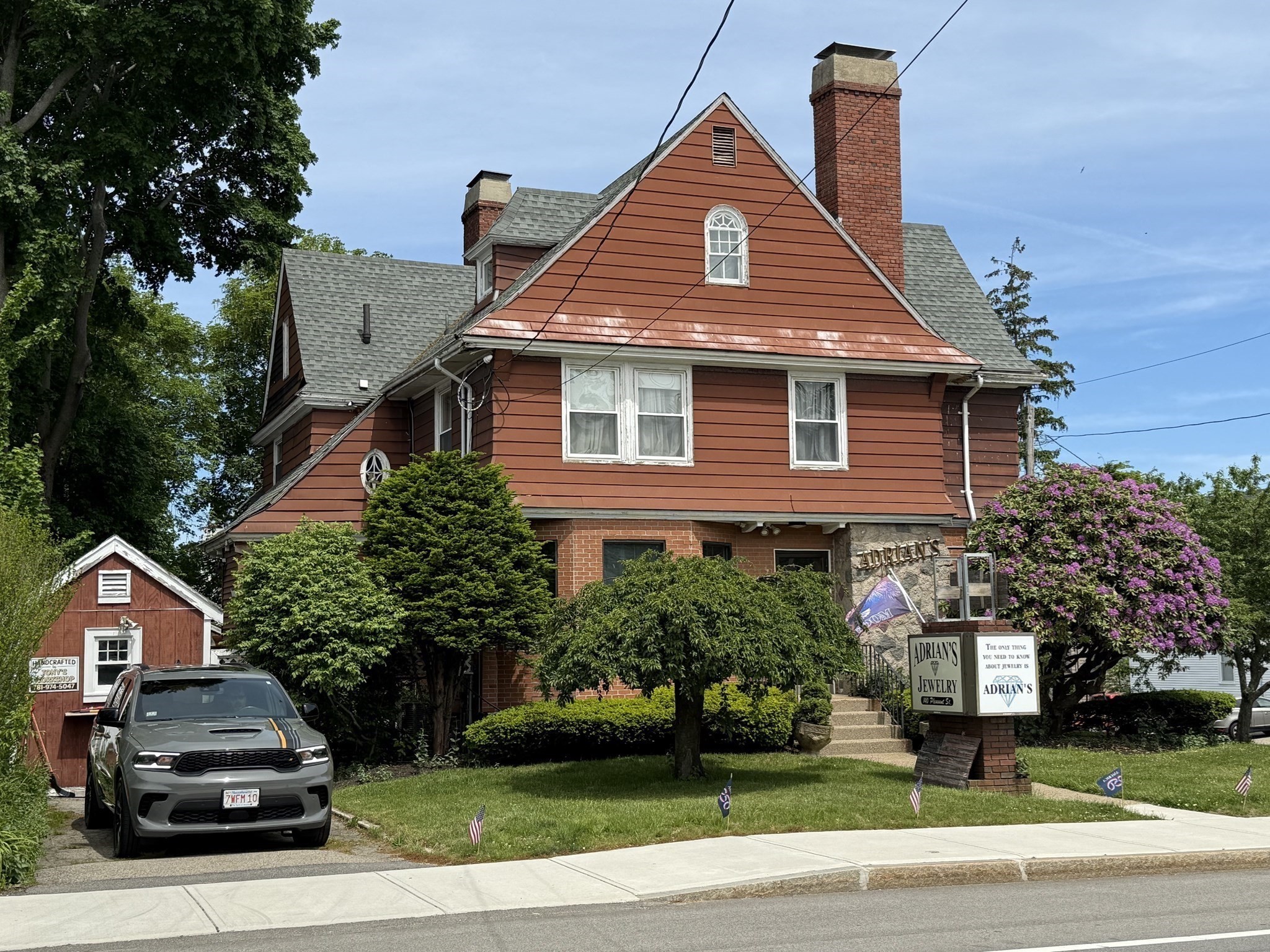 140 Pleasant Street Property Photo 2