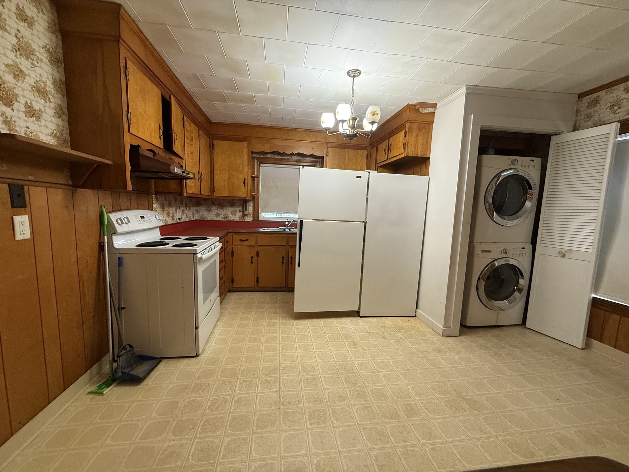 140 Pleasant Street Property Photo 17