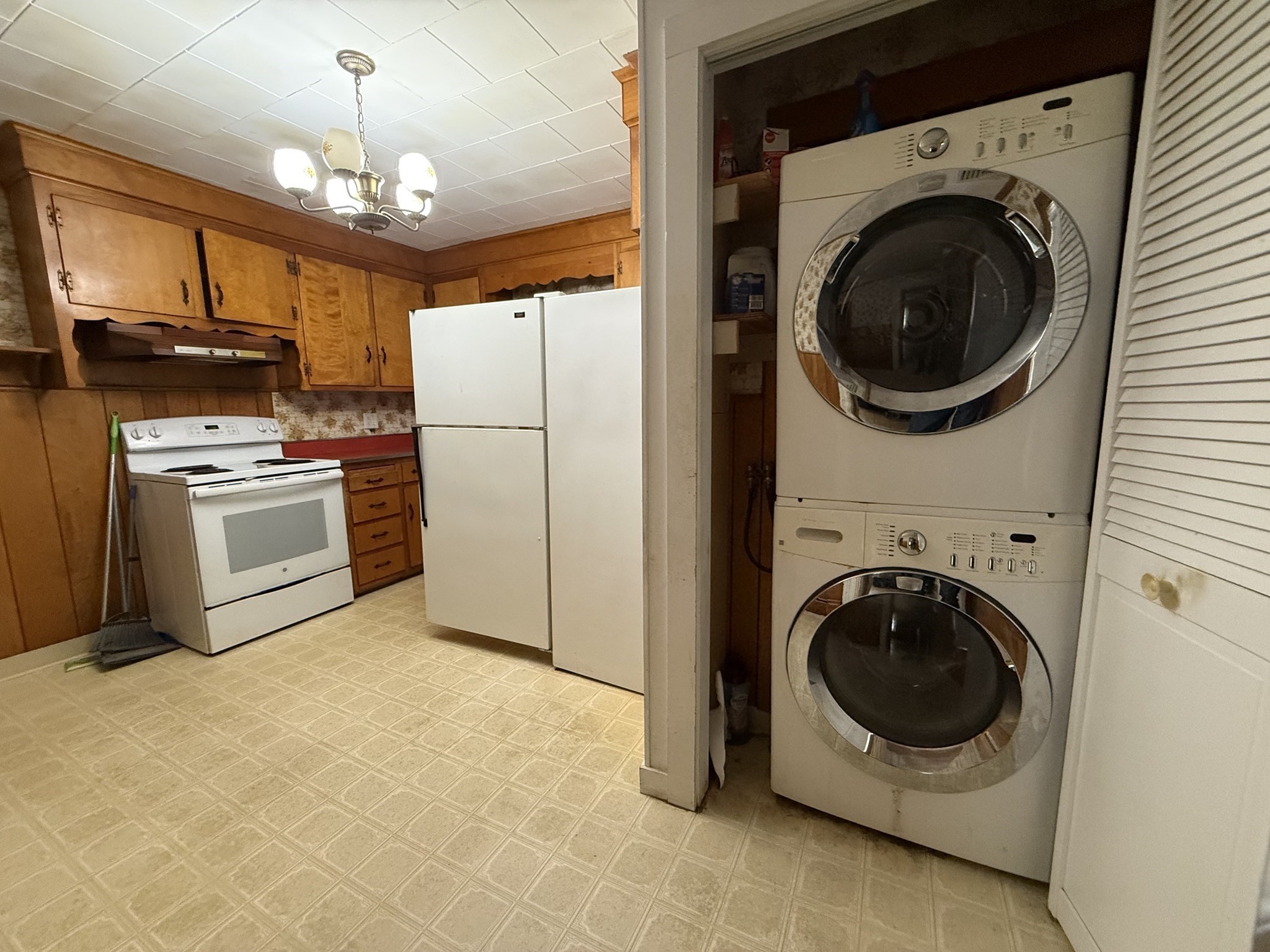 140 Pleasant Street Property Photo 18