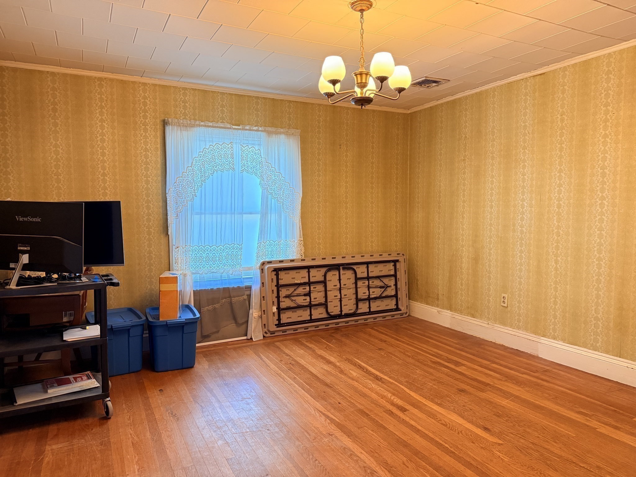 140 Pleasant Street Property Photo 19
