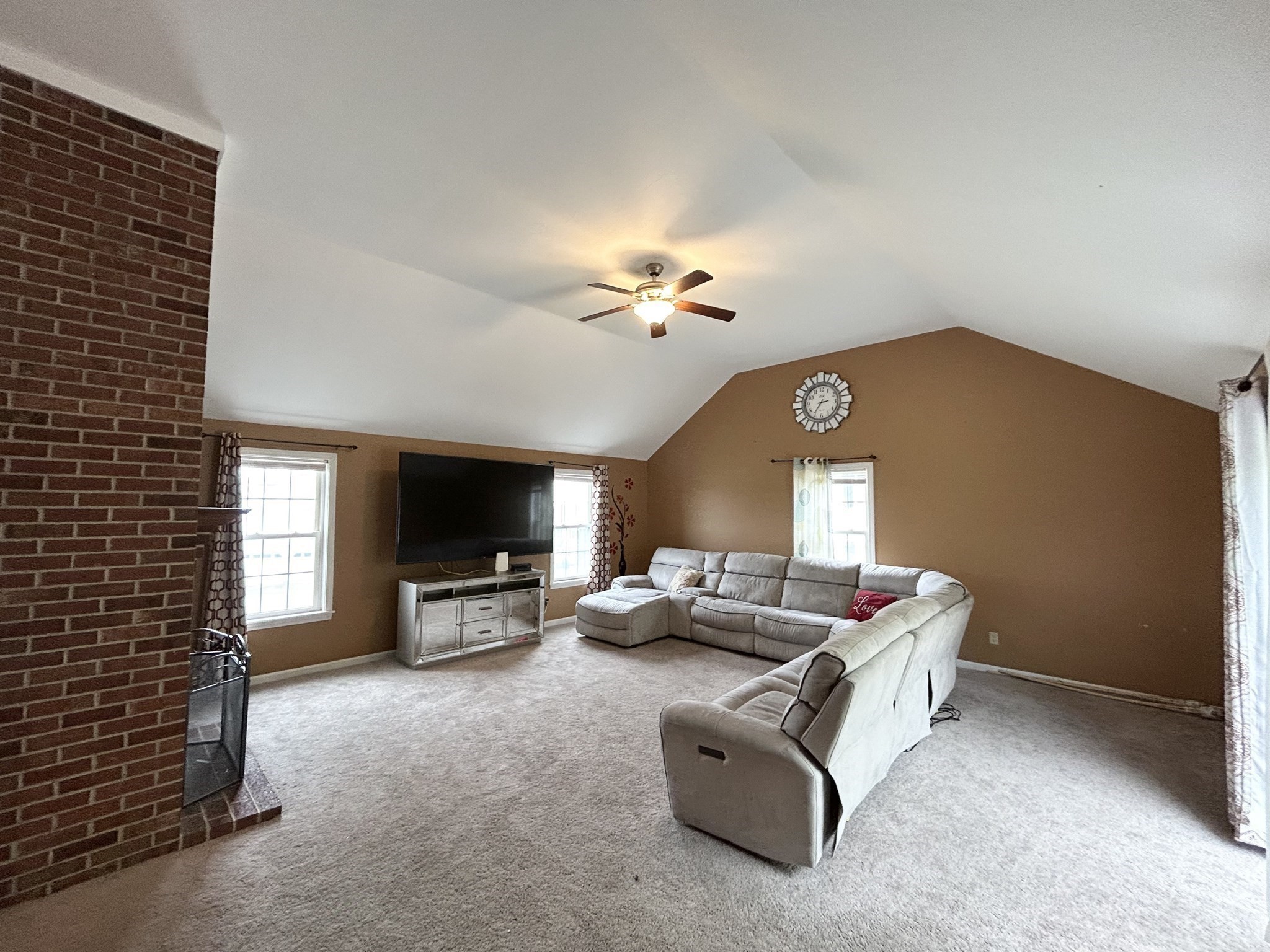 35 Fox Meadow Dr Property Photo 10