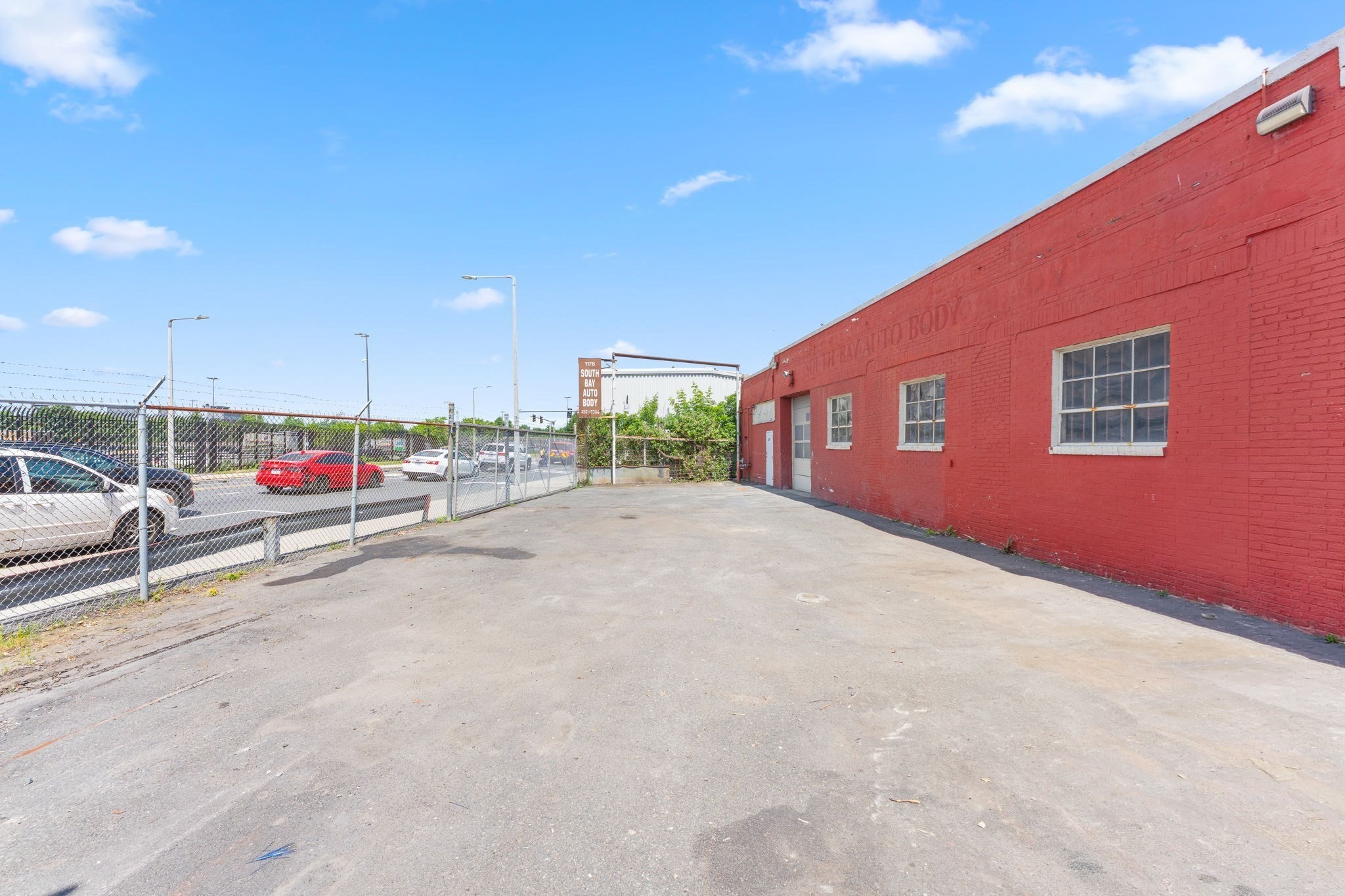 1176 Massachusetts Avenue Property Photo 2