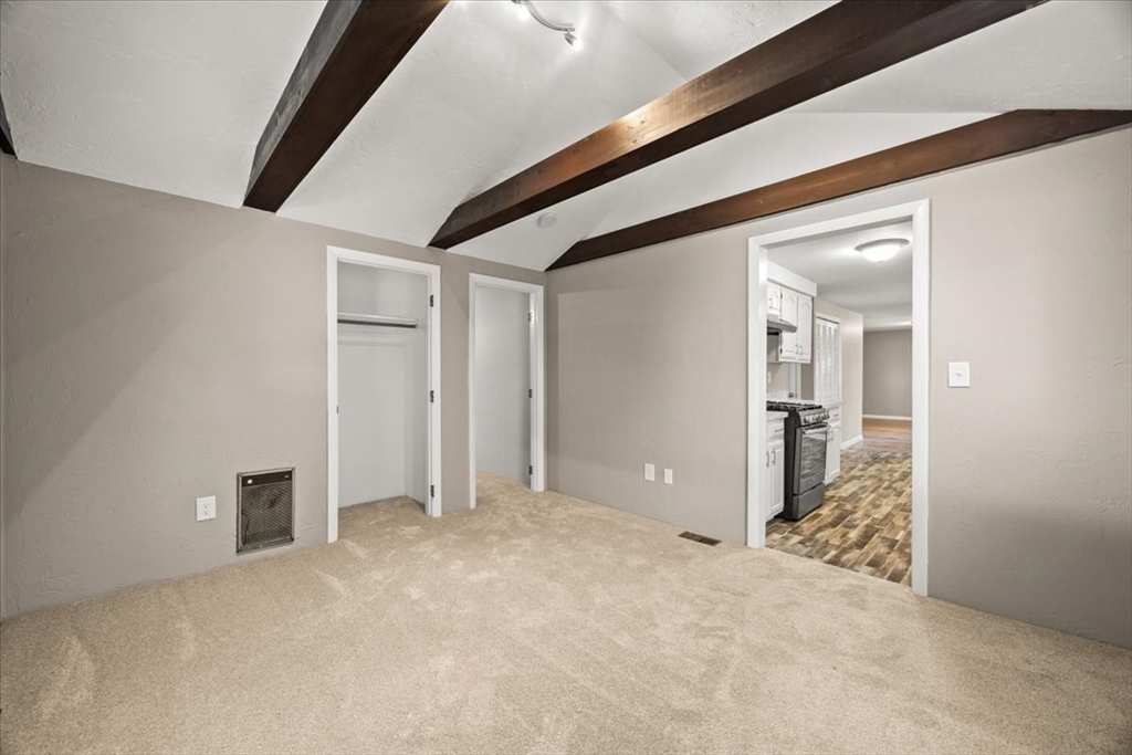 52 Jacob St Property Photo 6