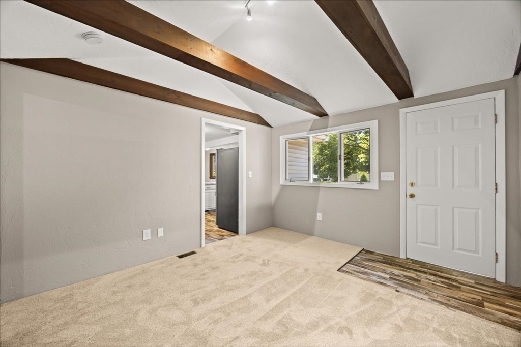 52 Jacob St Property Photo 7