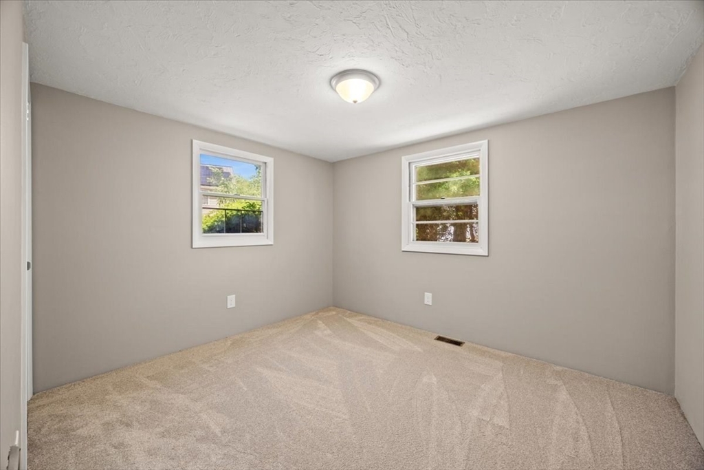 52 Jacob St Property Photo 10