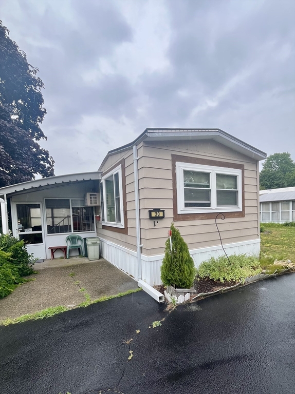 20 Madeline Street Property Photo 1
