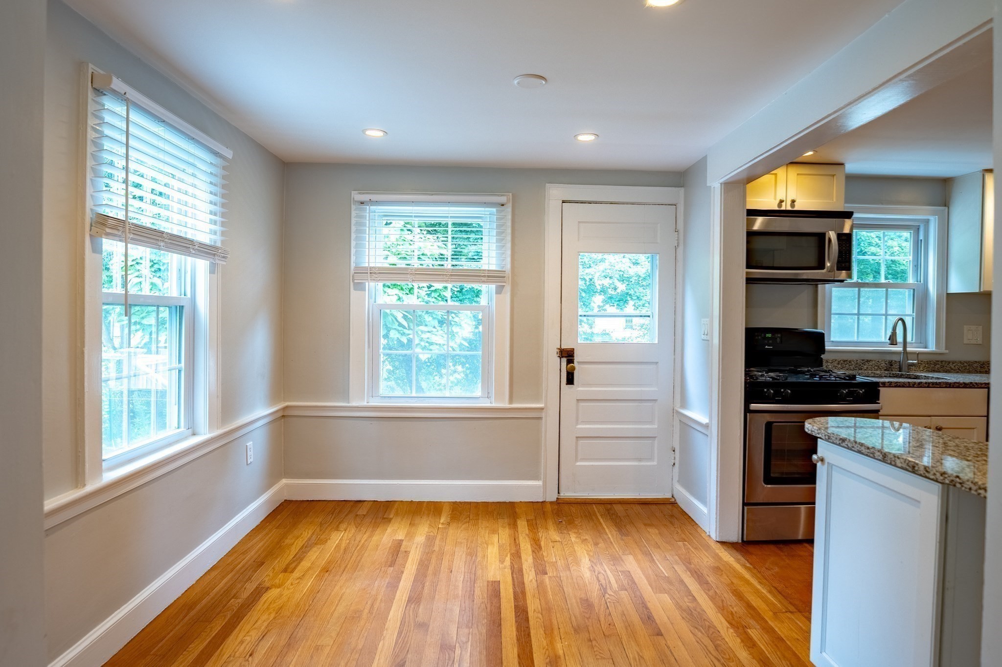 993 Massachusetts Ave # 993 Property Photo 1