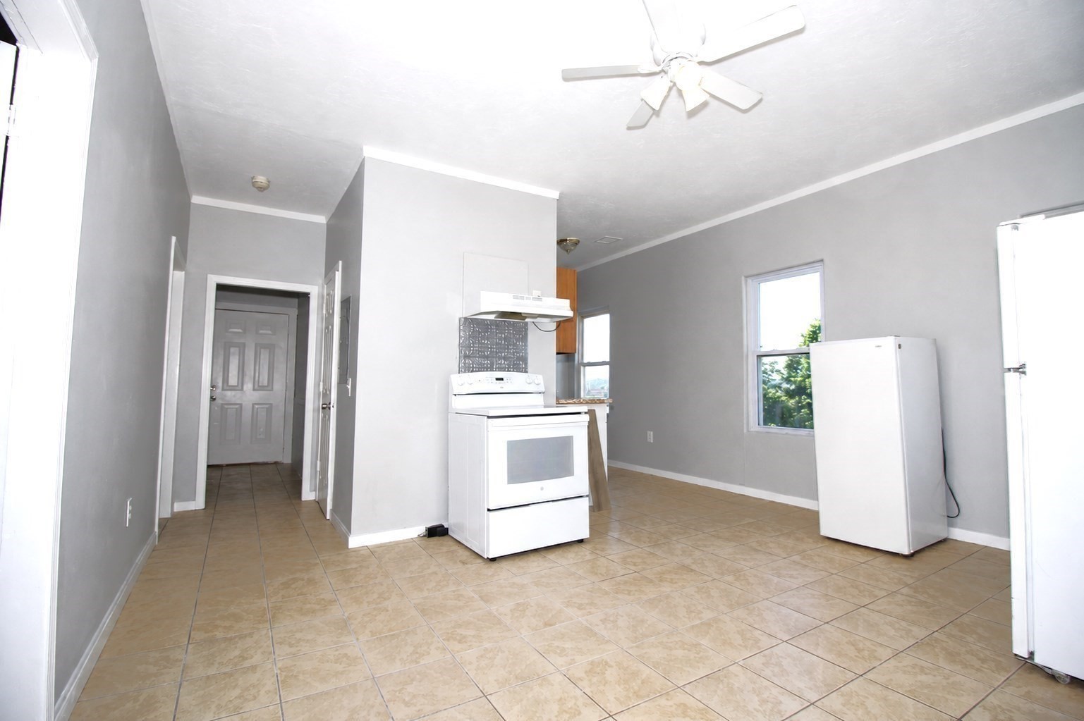 82 Fox # 3 Property Photo 9