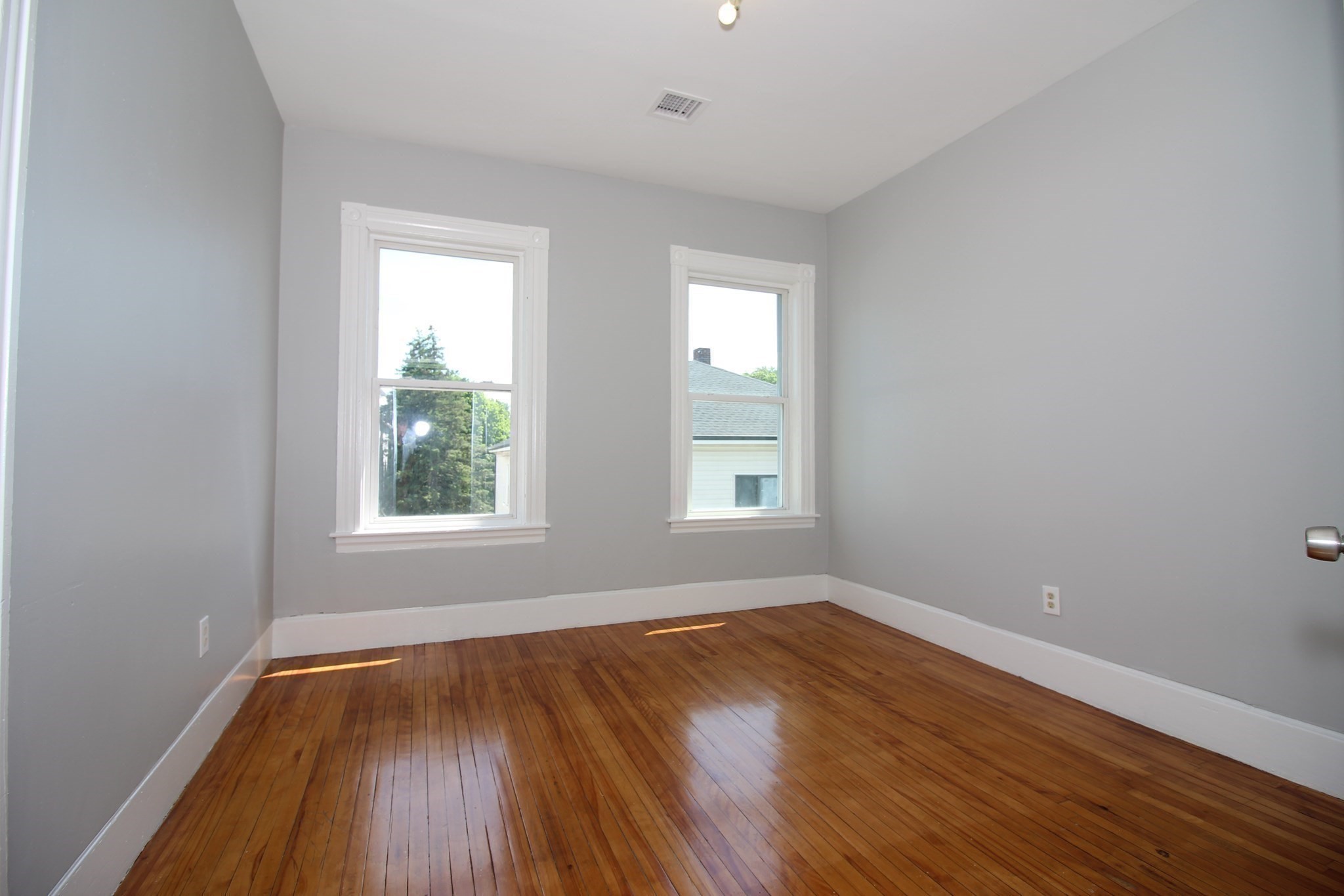 82 Fox # 3 Property Photo 12