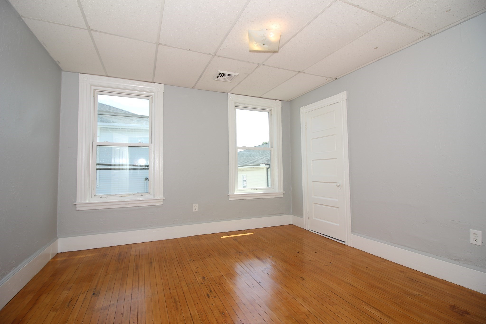 82 Fox # 3 Property Photo 16