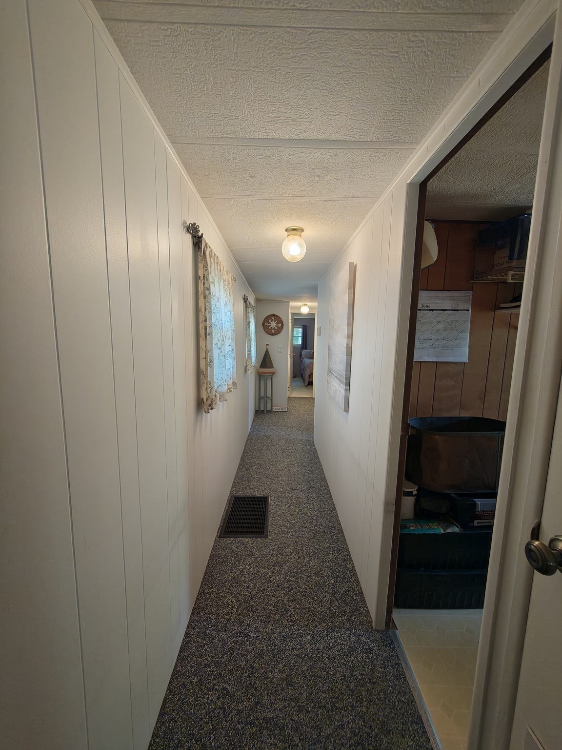 317 W Grove St Property Photo 19