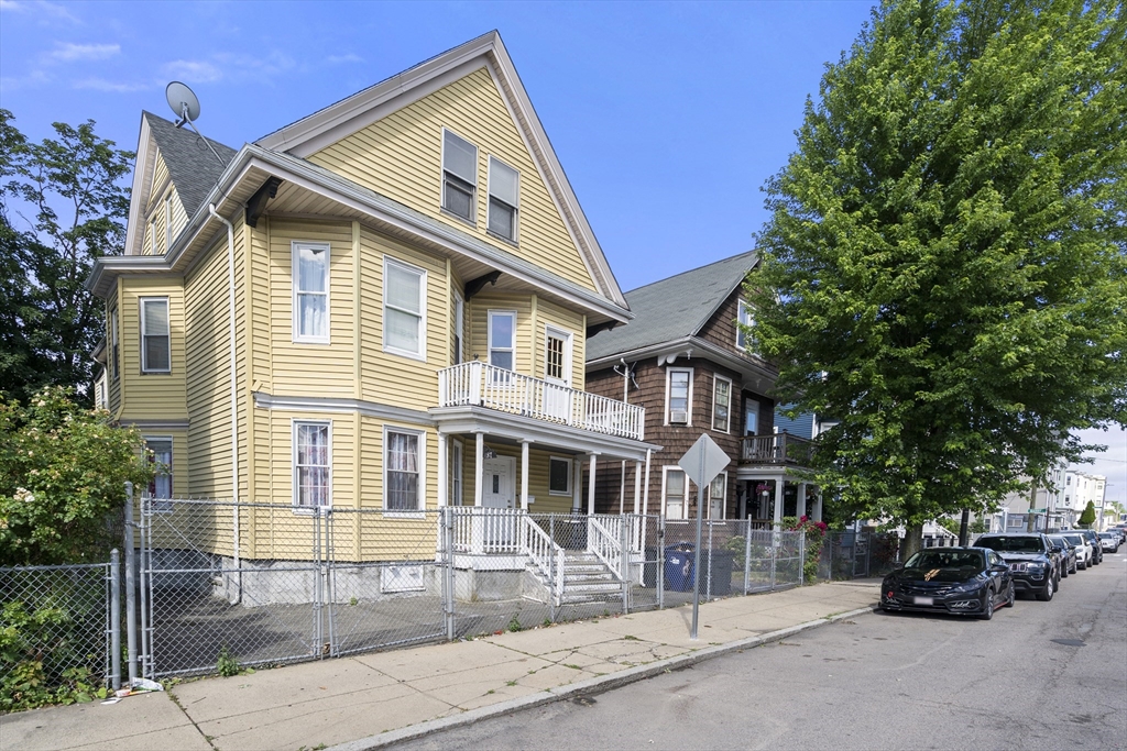 87 Hamilton St Property Photo 2
