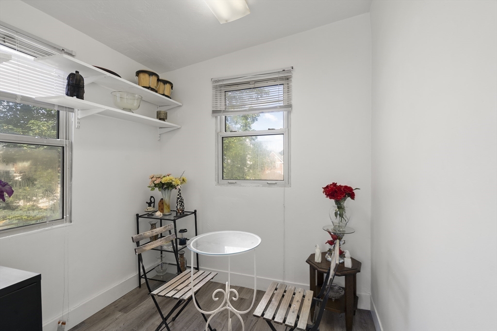 87 Hamilton St Property Photo 6