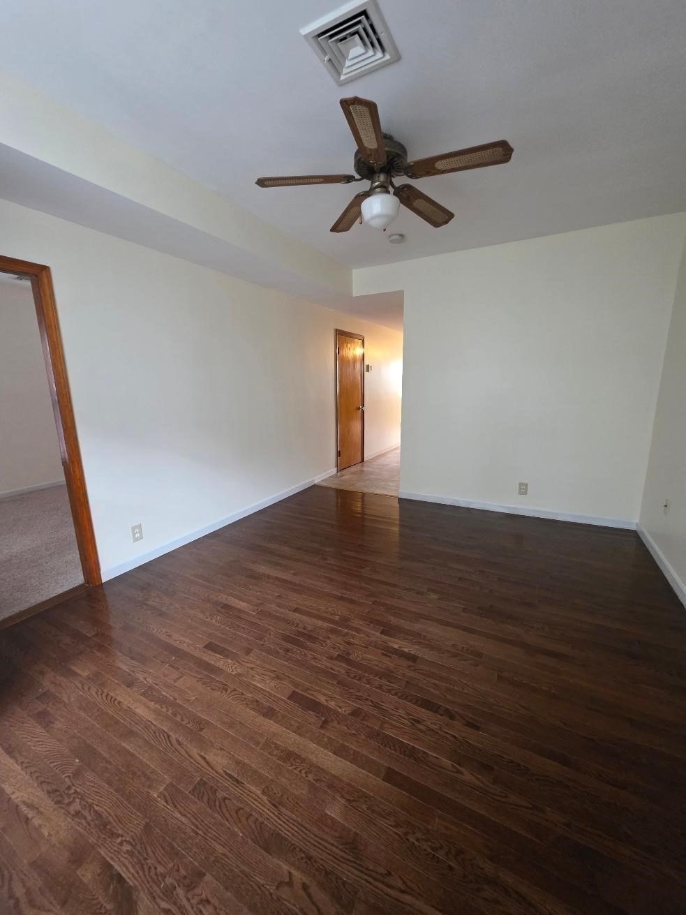145 Suffolk Property Photo 16