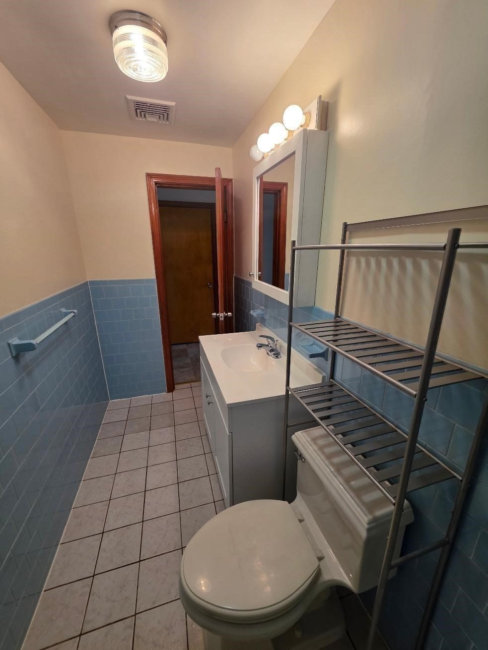 145 Suffolk Property Photo 21