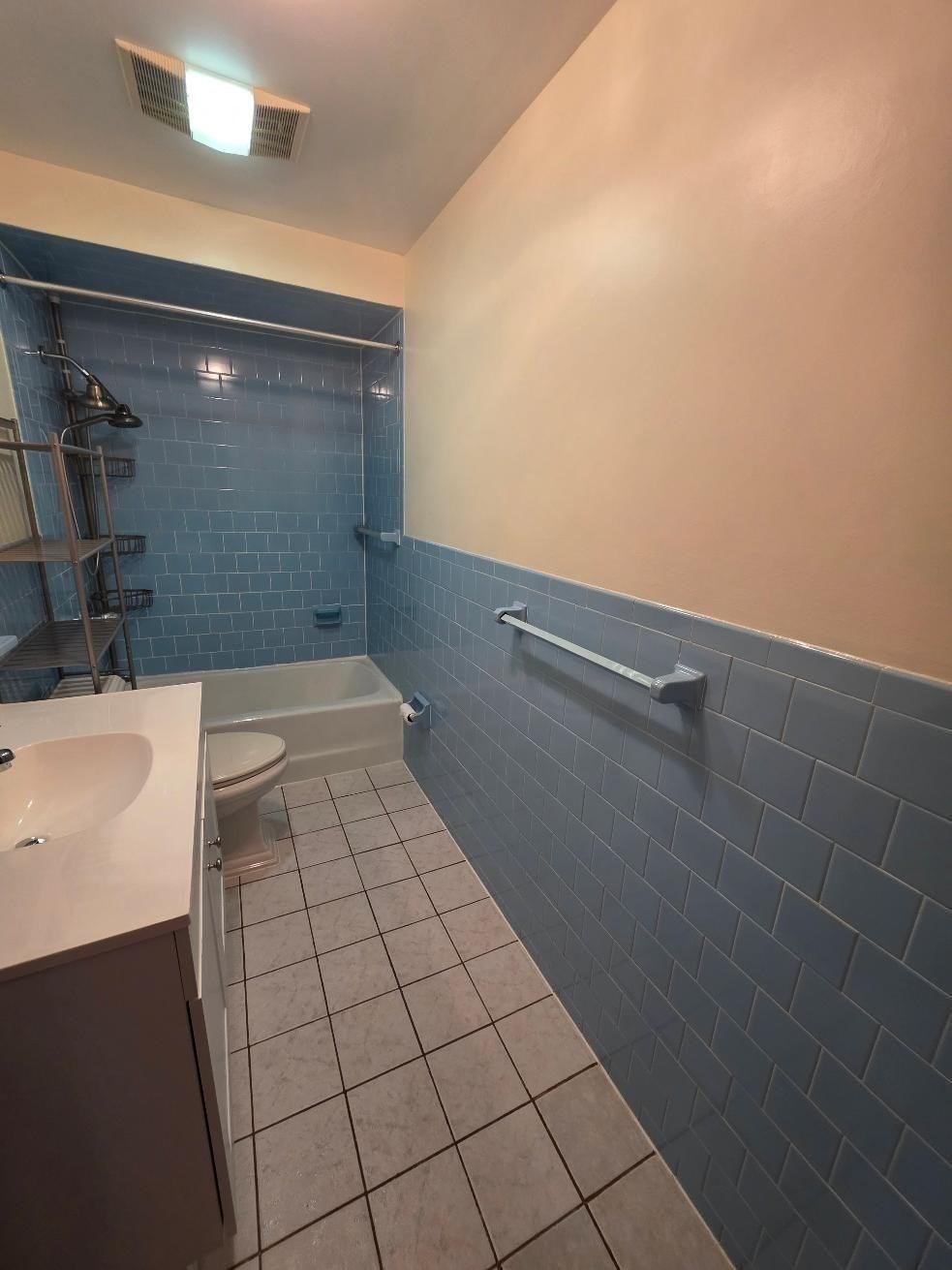 145 Suffolk Property Photo 23