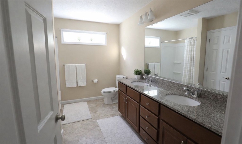 353 Fuller St # 45 Property Photo 9