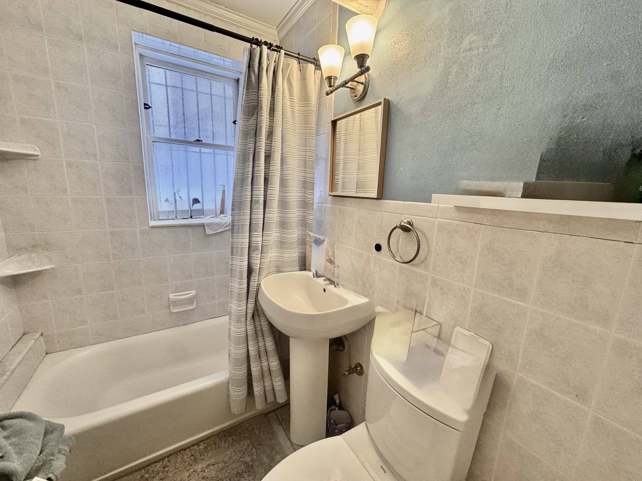1662 Commonwealth Ave # 11 Property Photo 7