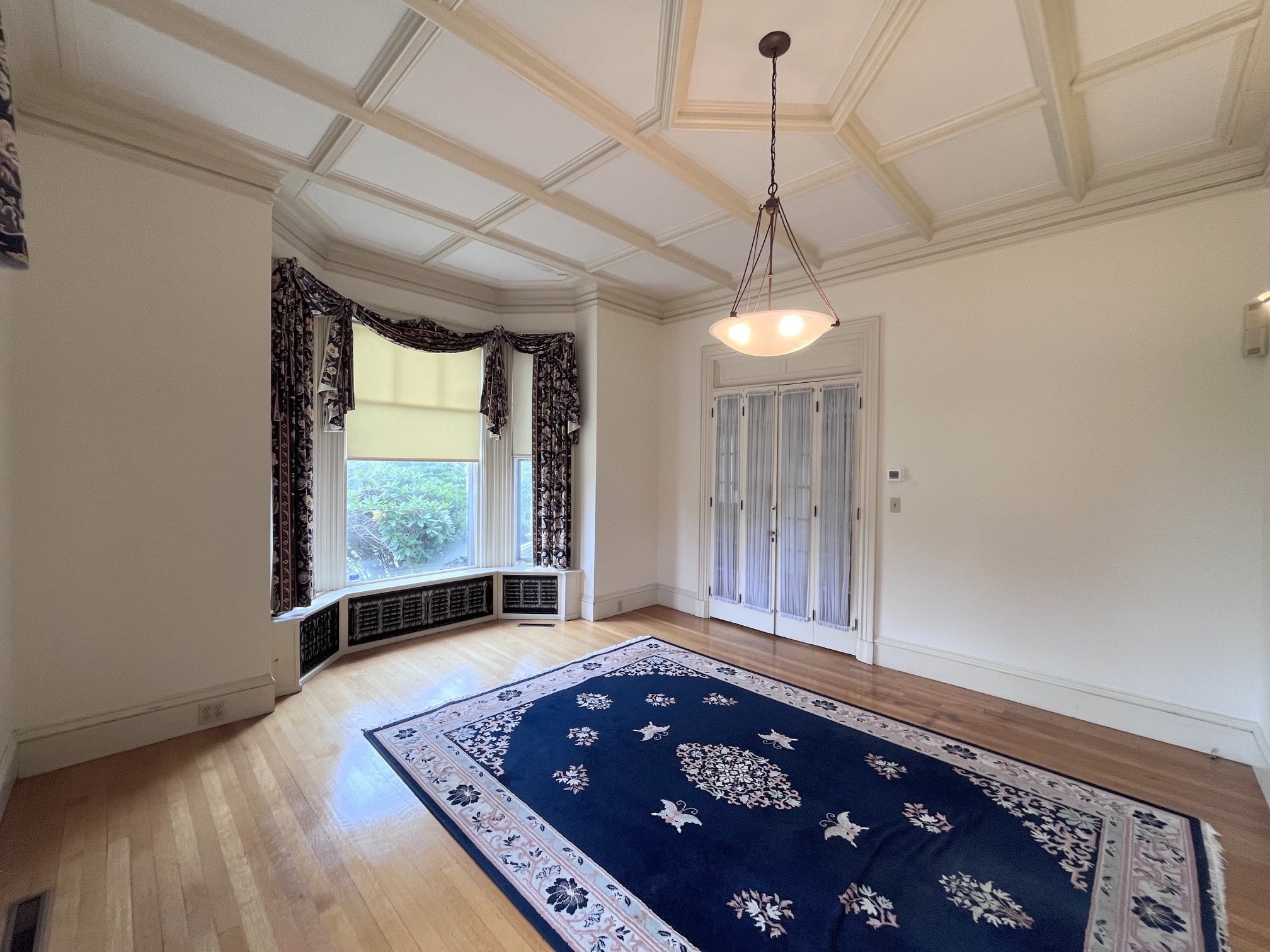 150 Summer St Property Photo 8