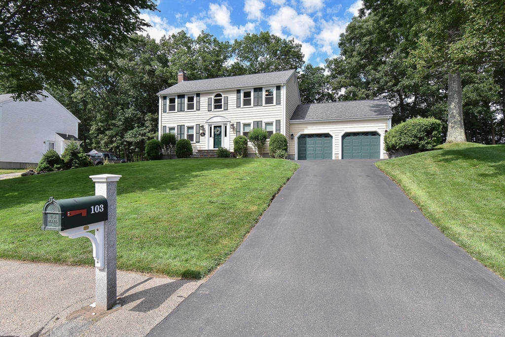 103 Laurelwood Dr Property Photo 3