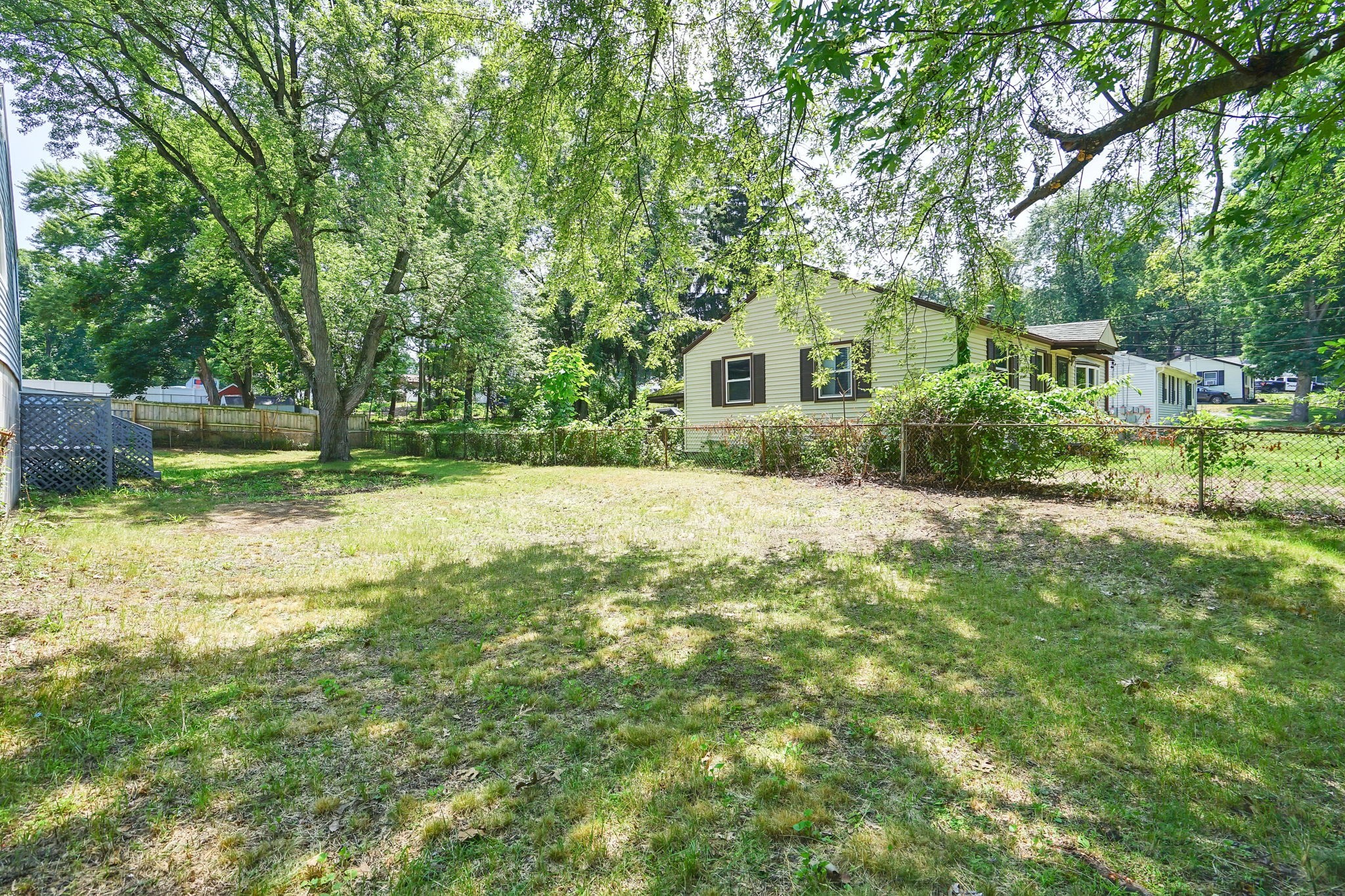 85 Bircham St Property Photo 8
