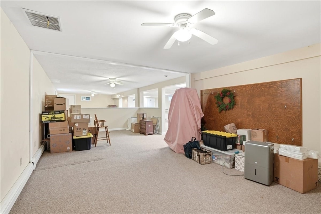 1 Hawthorne St Property Photo 36