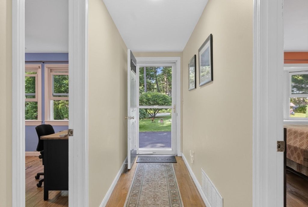 20 Iroquois Ave. Property Photo 14