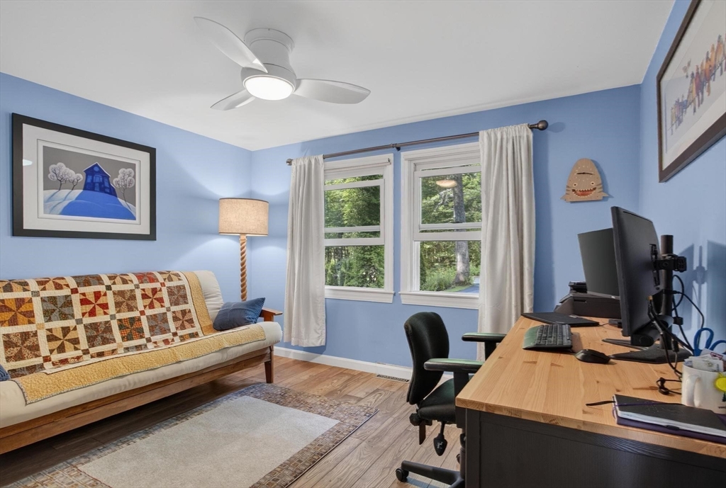 20 Iroquois Ave. Property Photo 17