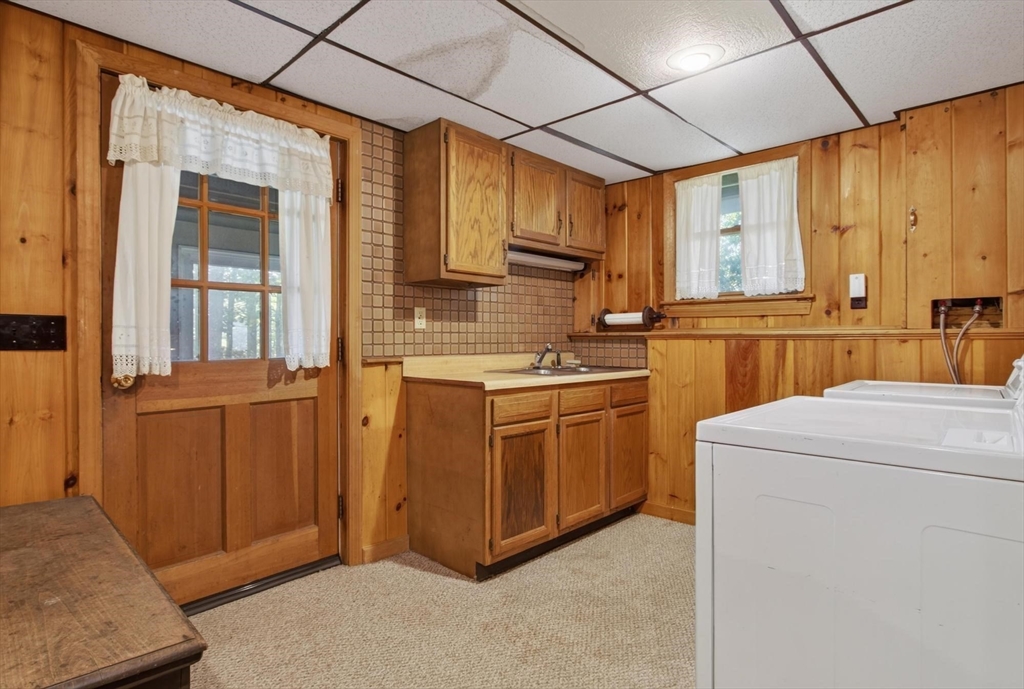 20 Iroquois Ave. Property Photo 22