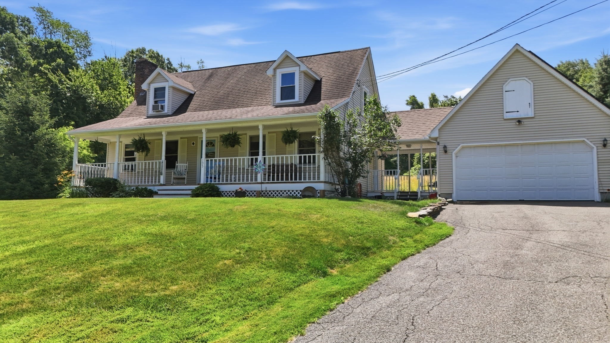 195 Brimfield Road Property Photo 3