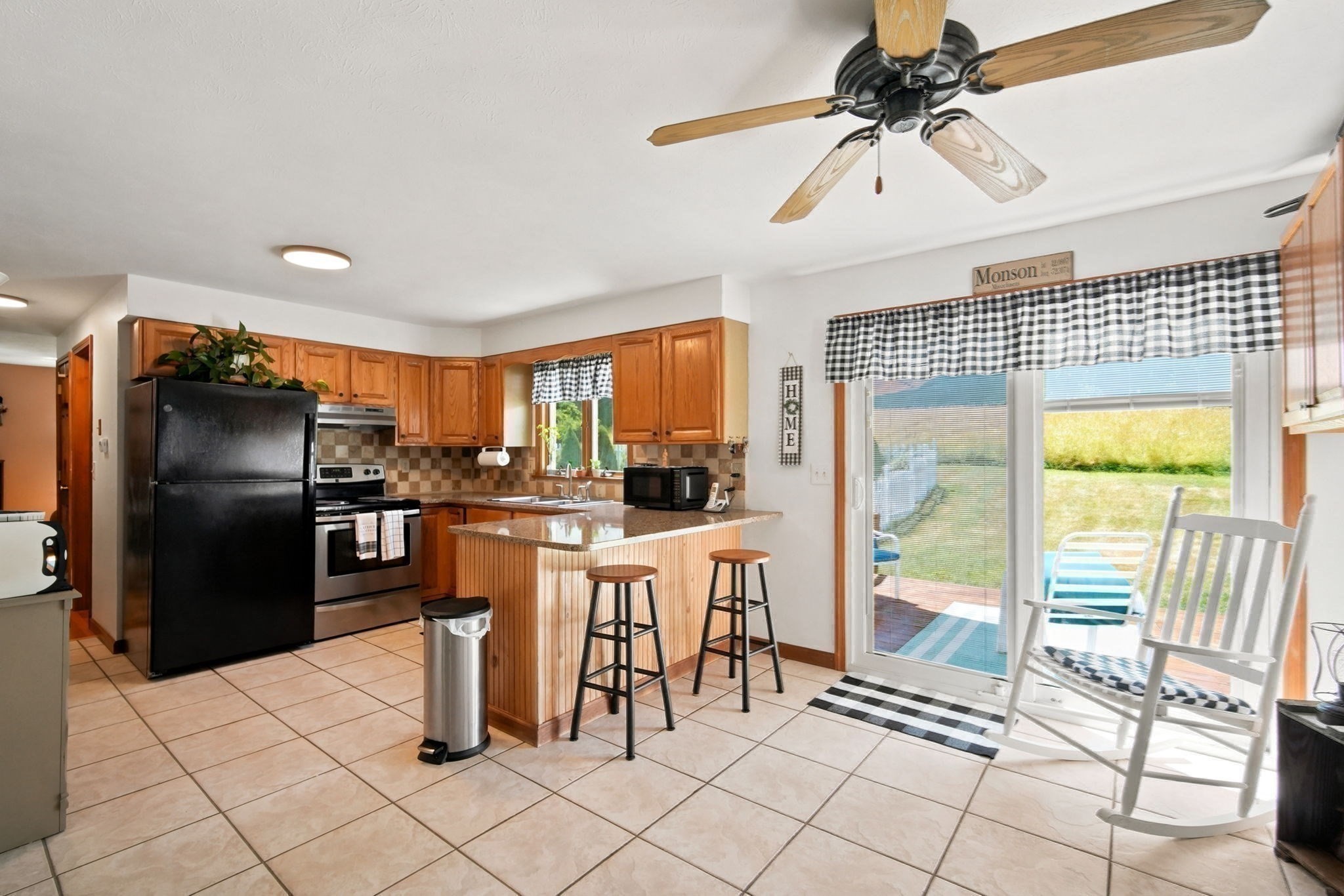 195 Brimfield Road Property Photo 11