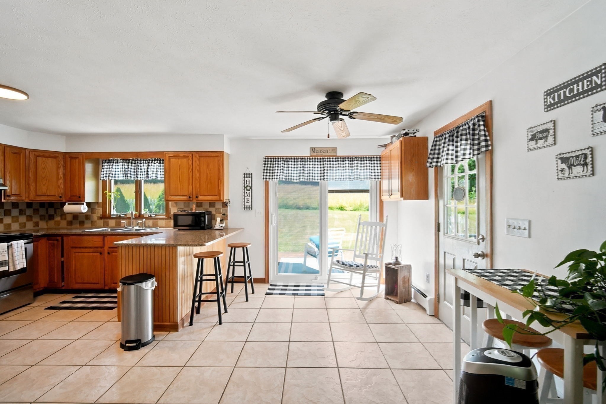 195 Brimfield Road Property Photo 12